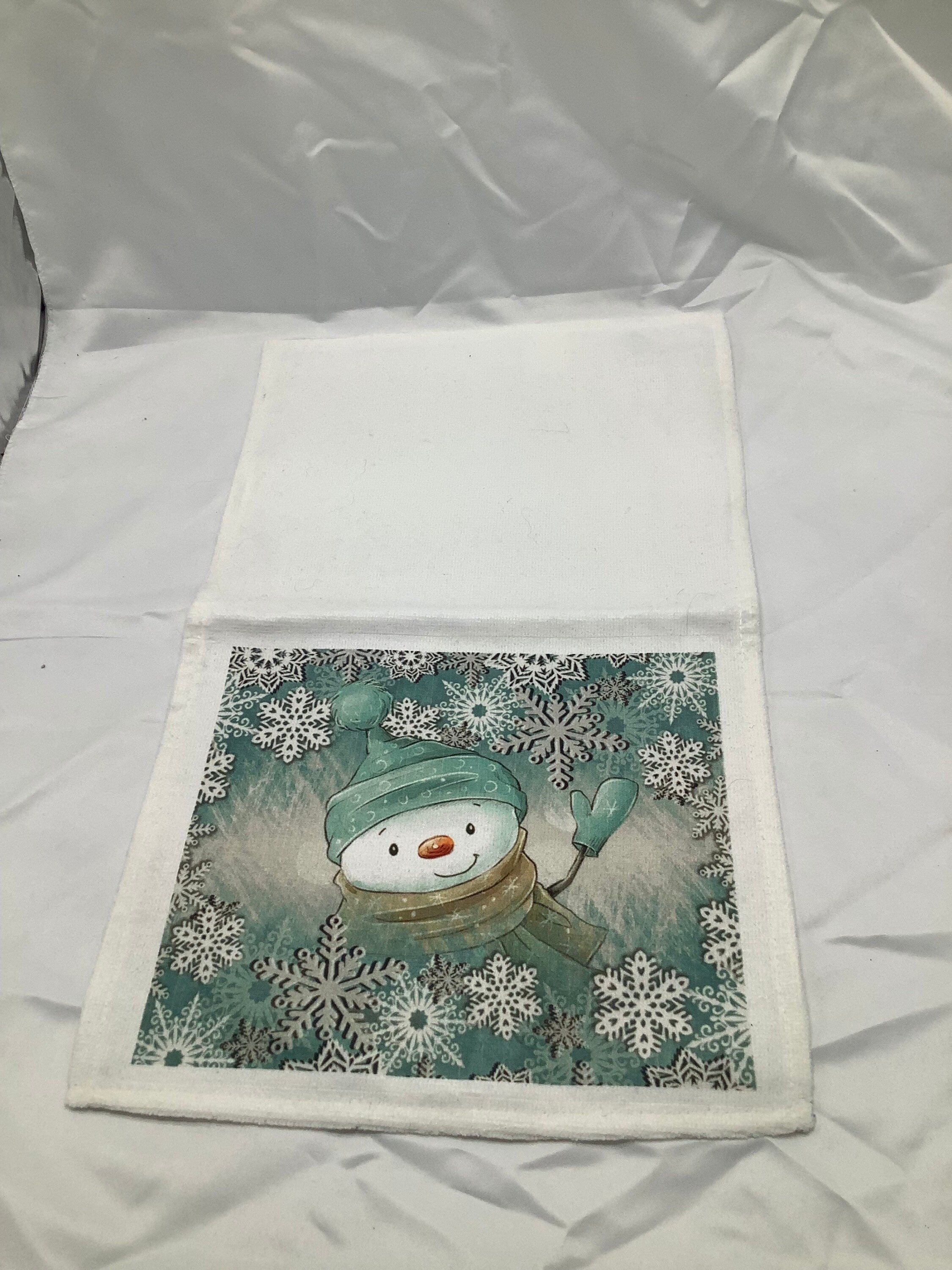 Christmas Ornament Kitchen Towel, Holiday Pine Cone Print